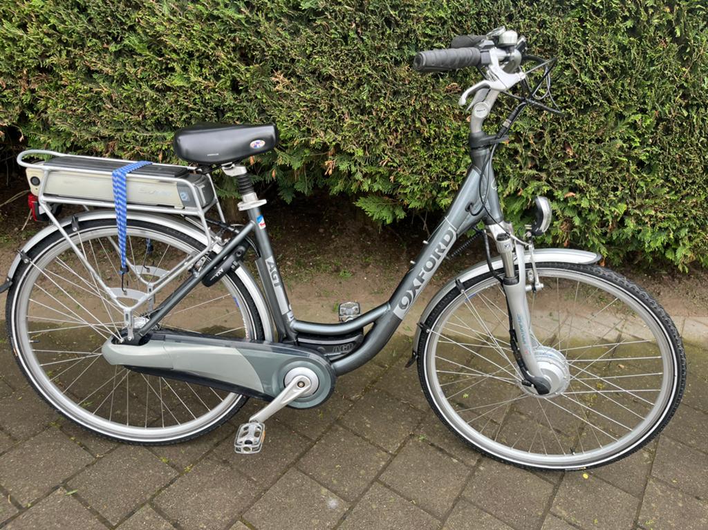 Elektrische damesfiets 28 inch merk Oxford, Fietsen en Brommers, Elektrische fietsen, Ophalen of Verzenden, Zo goed als nieuw