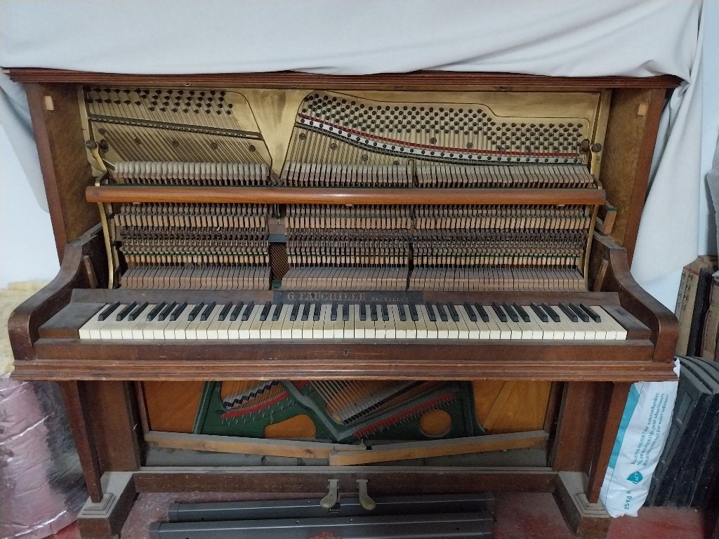 Vintage buffetpiano, Muziek en Instrumenten, Ophalen, Gebruikt, Bruin, Piano