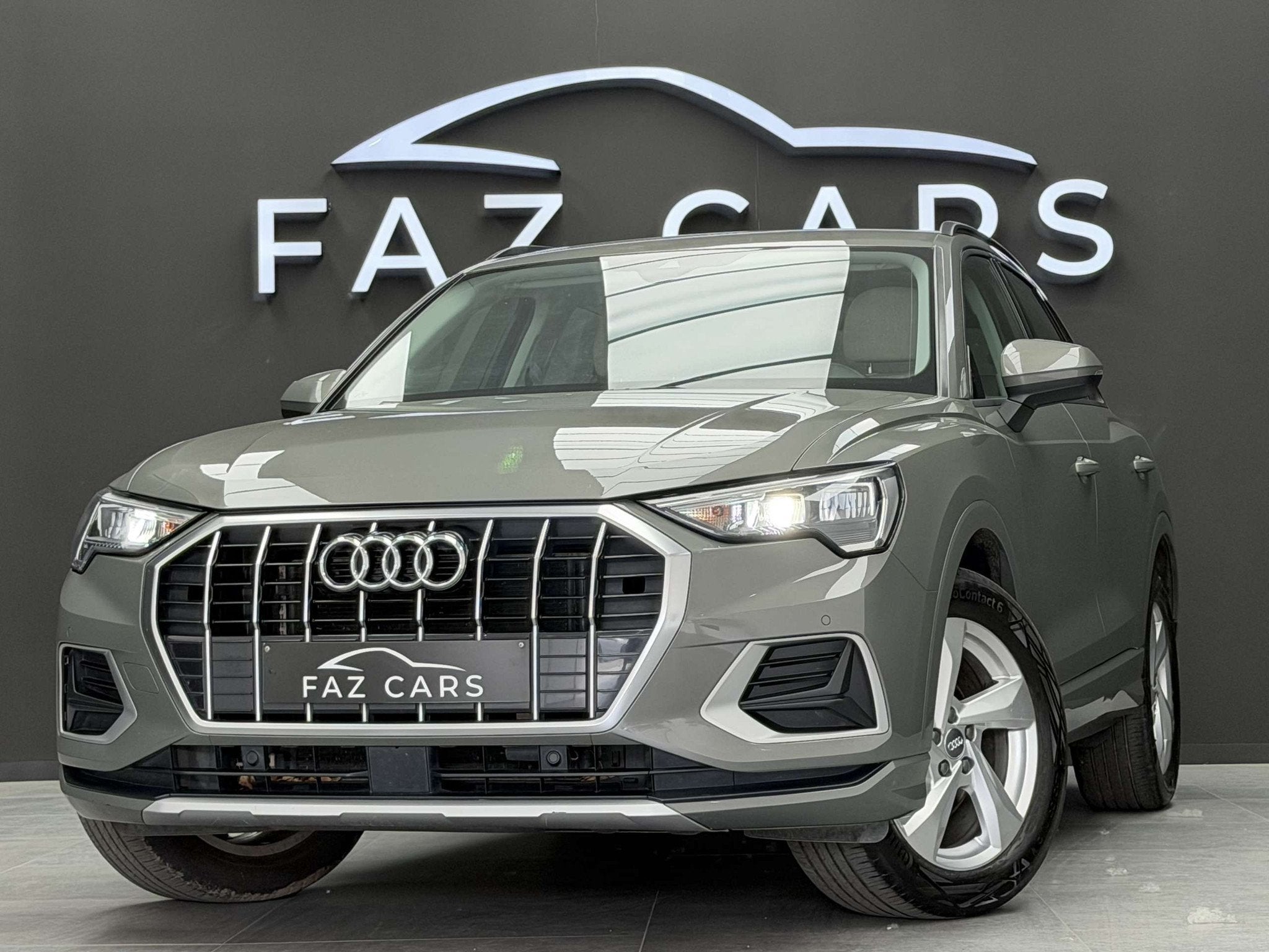 Audi Q3 35 TFSI S tronic * 1ER PROP + CUIR + GPS + GARANTIE, Auto's, Automaat, 4 cilinders, Leder, Bedrijf