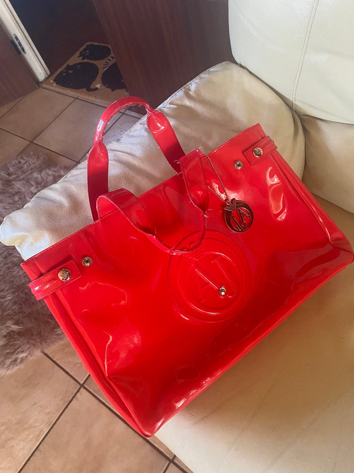 Sac Armani rouge vernis, Enlèvement, Comme neuf, Rouge