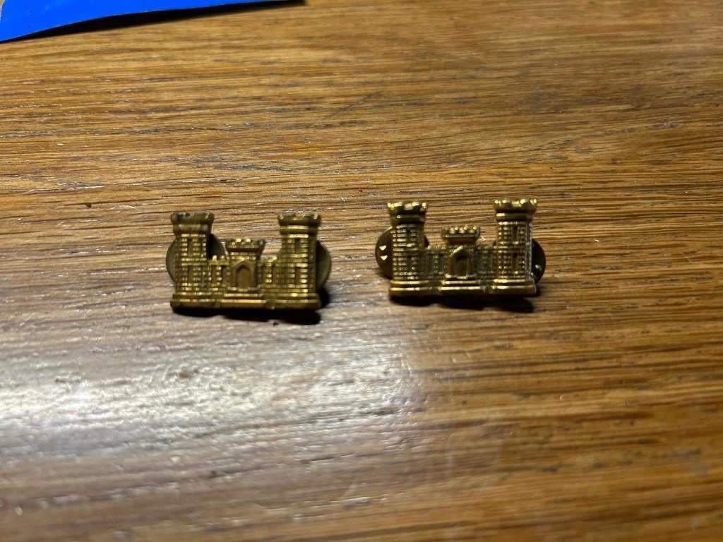 WWII - insigne "CORPS ENGINEER" U.S. pin back pour officier, Enlèvement ou Envoi, Autres, Autres types
