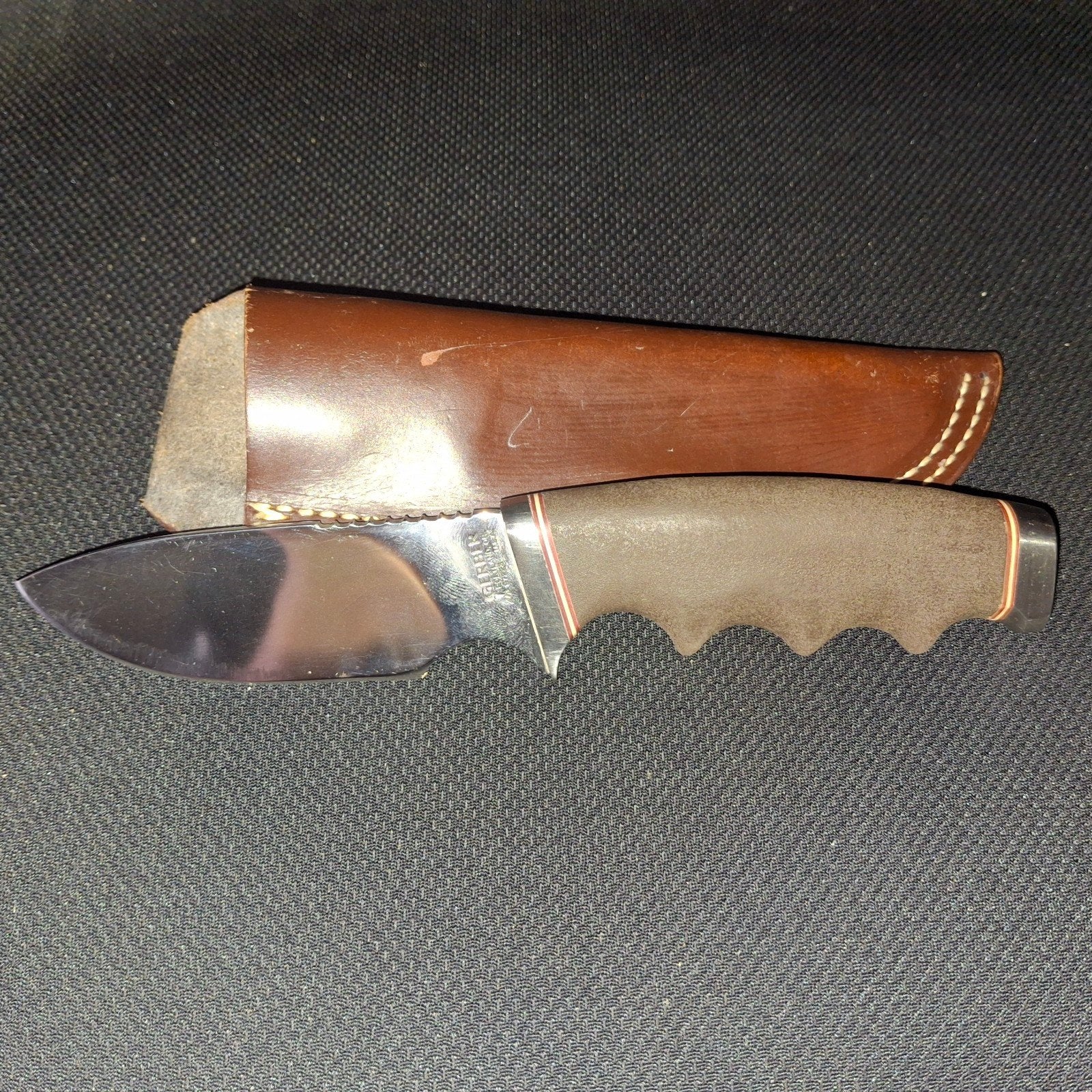GERBER MODEL 400 jachtmes, Caravans en Kamperen, Kampeeraccessoires, Ophalen of Verzenden