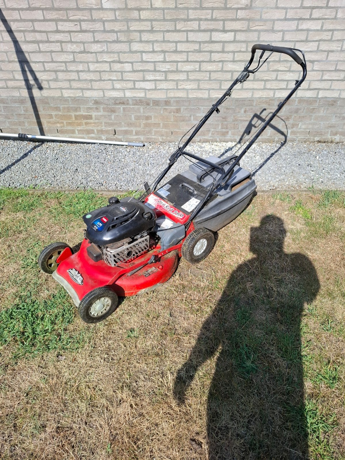 benzine grasmaaier zelftrekker in goede staat, Tuin en Terras, Grasmaaiers, Ophalen