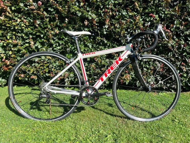 Jeugdkoersfiets vanaf 140 cm grootte, Fietsen en Brommers, Gebruikt, Velgrem, Versnellingen, Trek