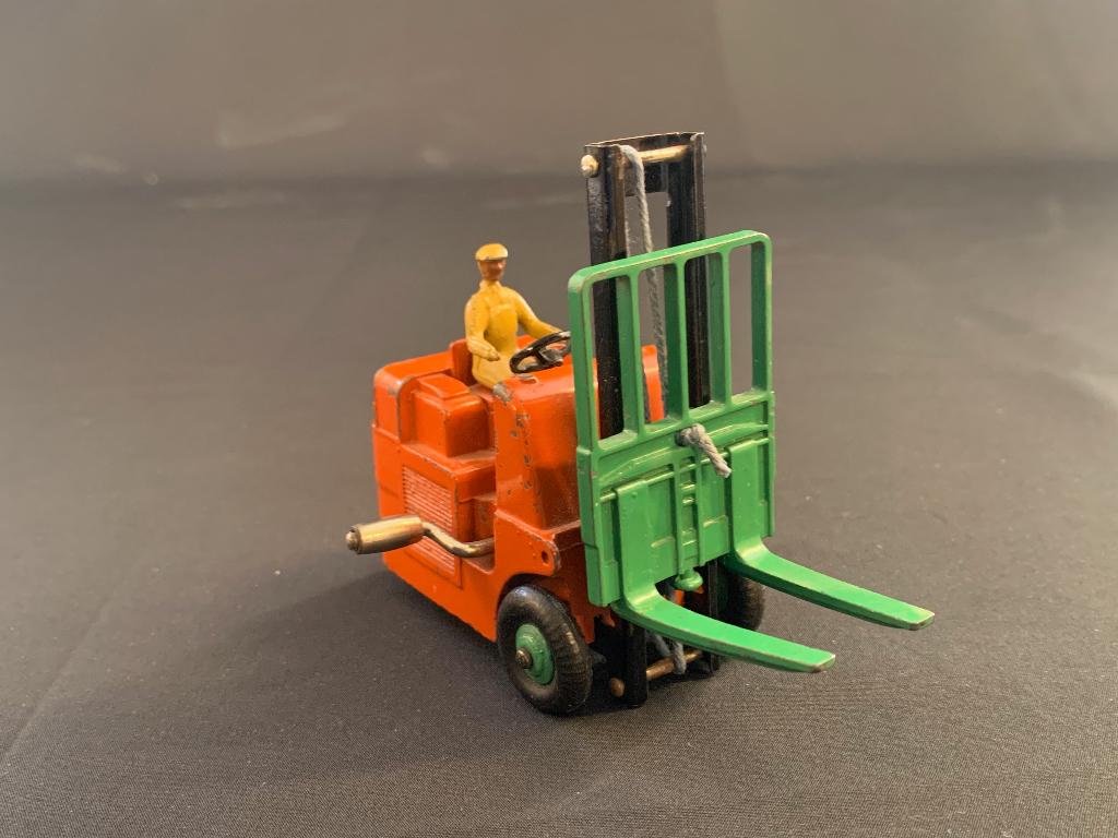 Dinky Toys 401 (1954–1961), Hobby en Vrije tijd, Ophalen of Verzenden, Gebruikt, Overige typen, Dinky Toys