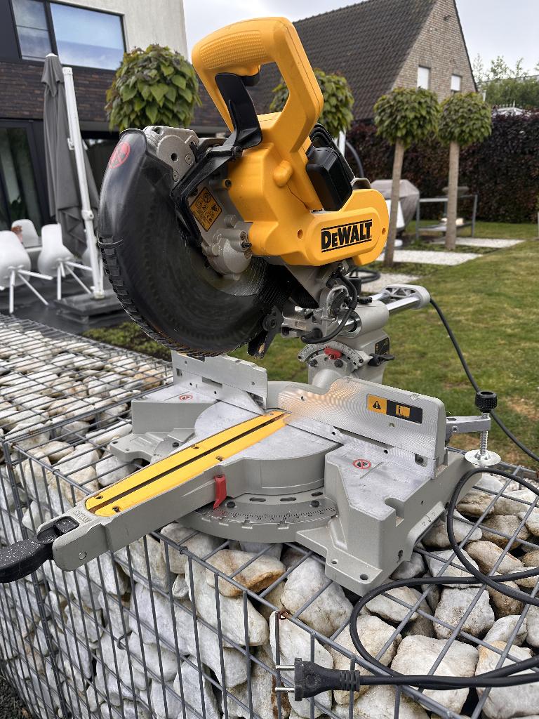 verstekzaag dewalt, Doe-het-zelf en Bouw, Gereedschap | Zaagmachines, Ophalen, 70 mm of meer, Zo goed als nieuw, Dewalt