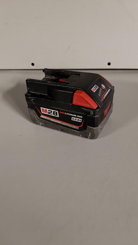 Milwaukee batterij te koop, Ophalen, Gebruikt, 400 tot 600 watt, Overige typen