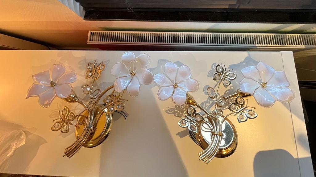 Set wandlampen met Murano glazen bloemen en kristallen, Maison & Meubles, Enlèvement, Comme neuf, Verre, Vintage