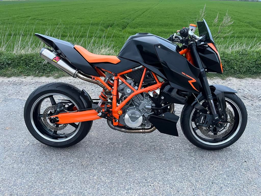 Ktm superduke 990r, 2 cylindres, Particulier
