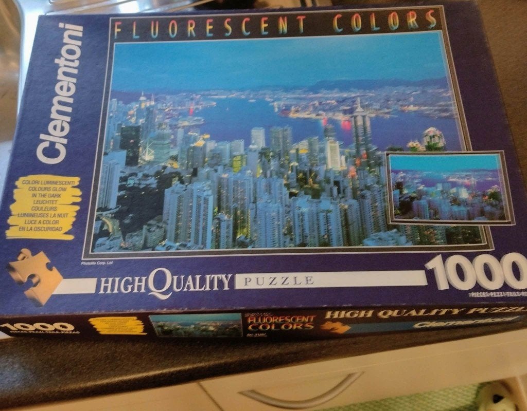 Fluorescente puzzel, Meerkleurig, Ophalen of Verzenden, Zo goed als nieuw, Papier of Karton
