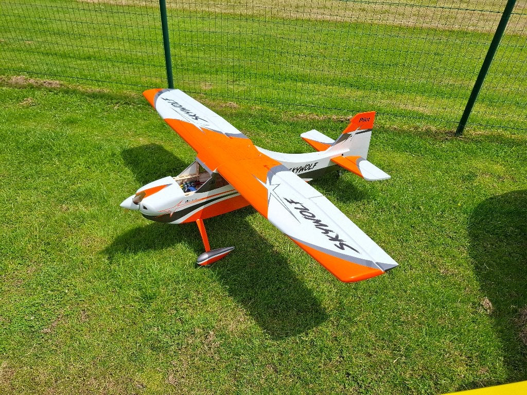 Pilot RC - Skywolf V2 73", Orange/White VLIEGKLAAR NIEUW, Hobby en Vrije tijd, Modelbouw | Radiografisch | Vliegtuigen, Ophalen