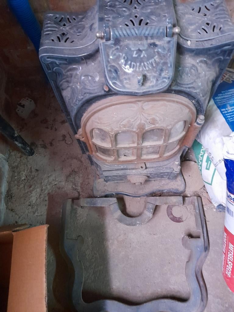 Poele, Ophalen, Hout