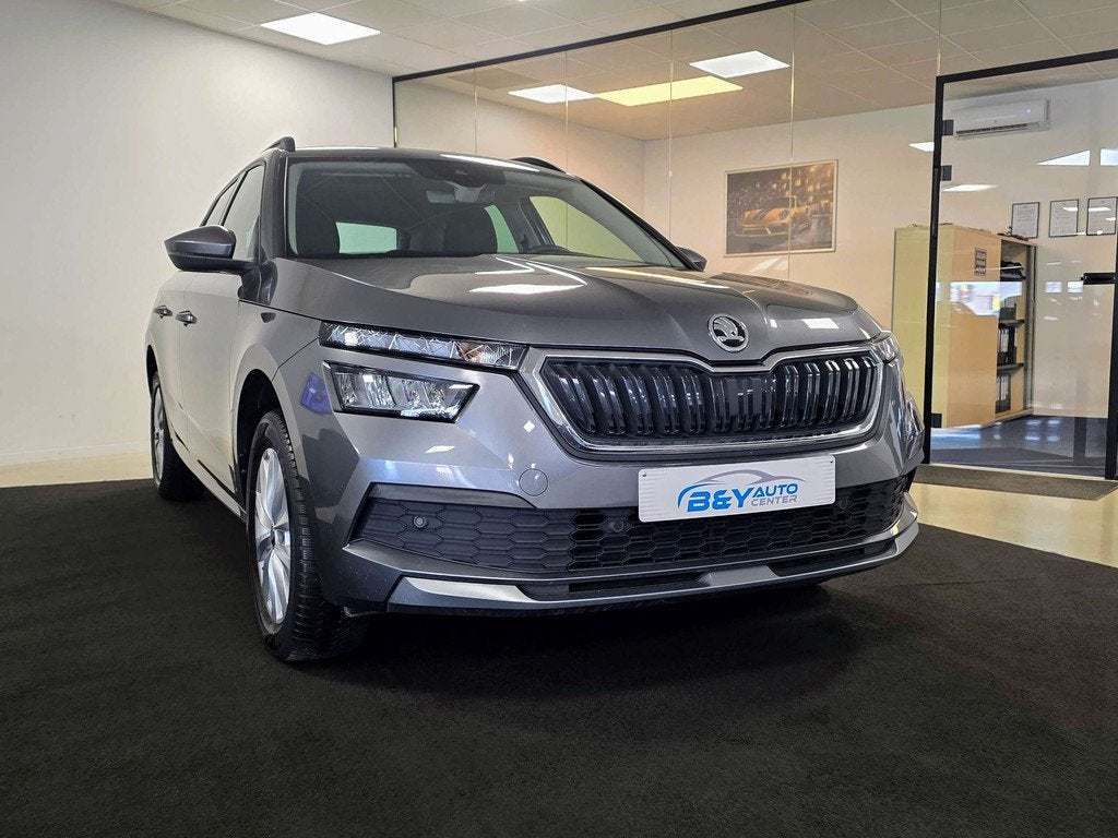 Skoda Kamiq 1.0 TSI Ambition * 36,249 km * (bj 2022), Auto's, Voorwielaandrijving, Stof, Gebruikt, Bedrijf