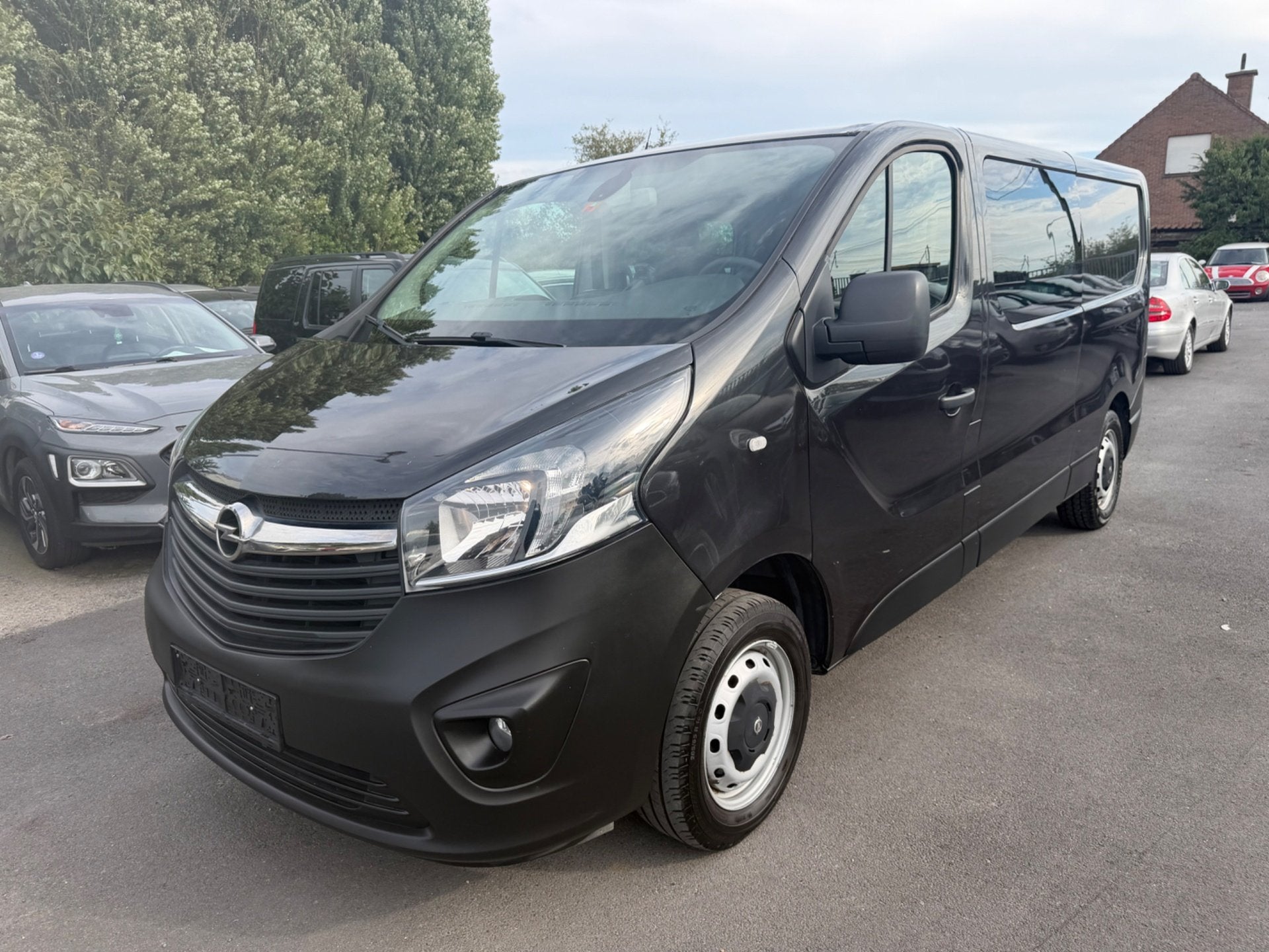 Opel Vivaro-B, Auto's, Dealer onderhouden, Stof, Euro 6, Zwart