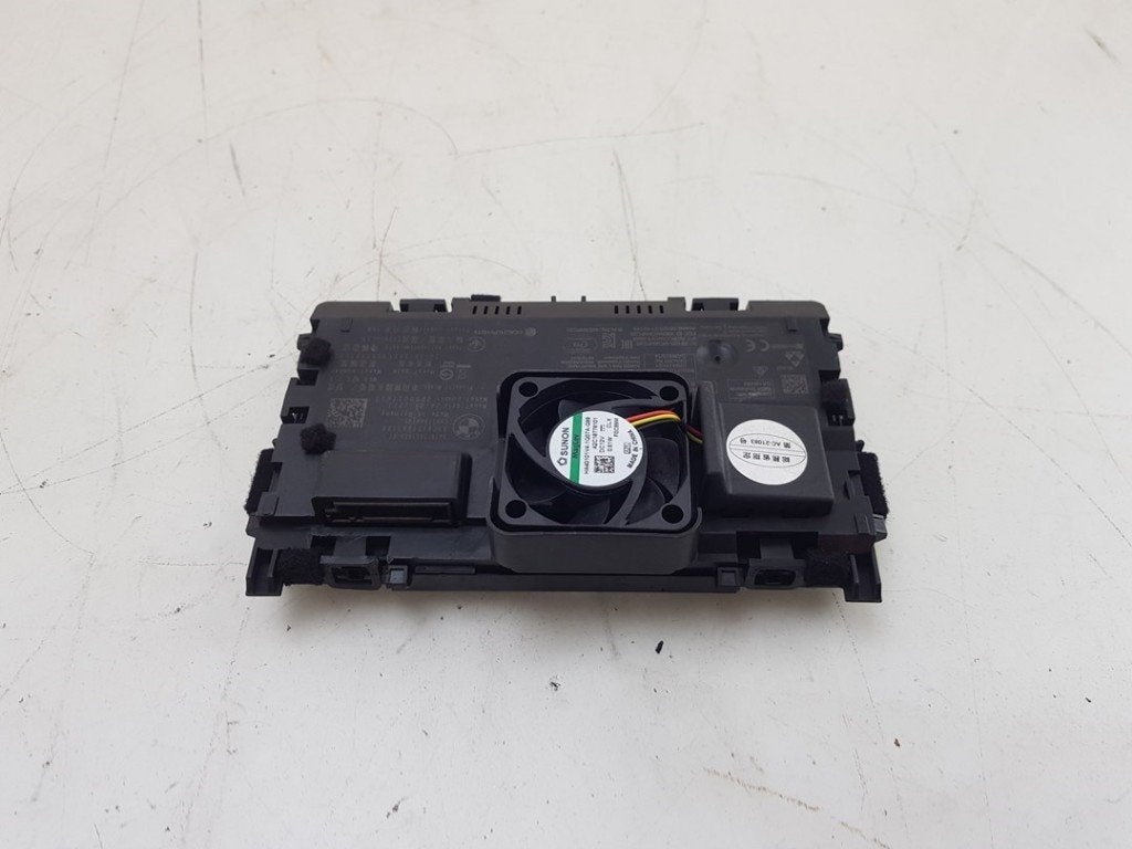 CHARGEUR DE TELEPHONE A INDUCTION (|84105A53AA5|84105A623A9|, Bayerische Motoren Werke AG, Utilisé, Kundenbetreuung@bmw.de, Petuelring 130
80809  München, DE