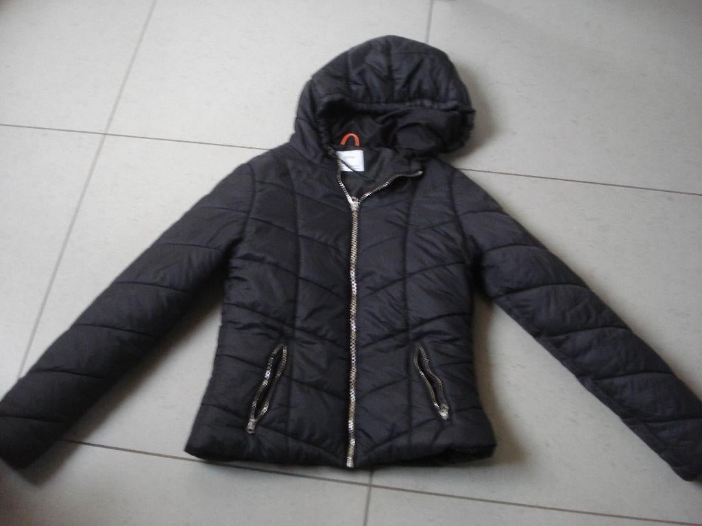 Bershka zwarte winterjas, dames/meisjes. mt L, Zwart, Maat 42/44 (L), Gedragen, Bershka