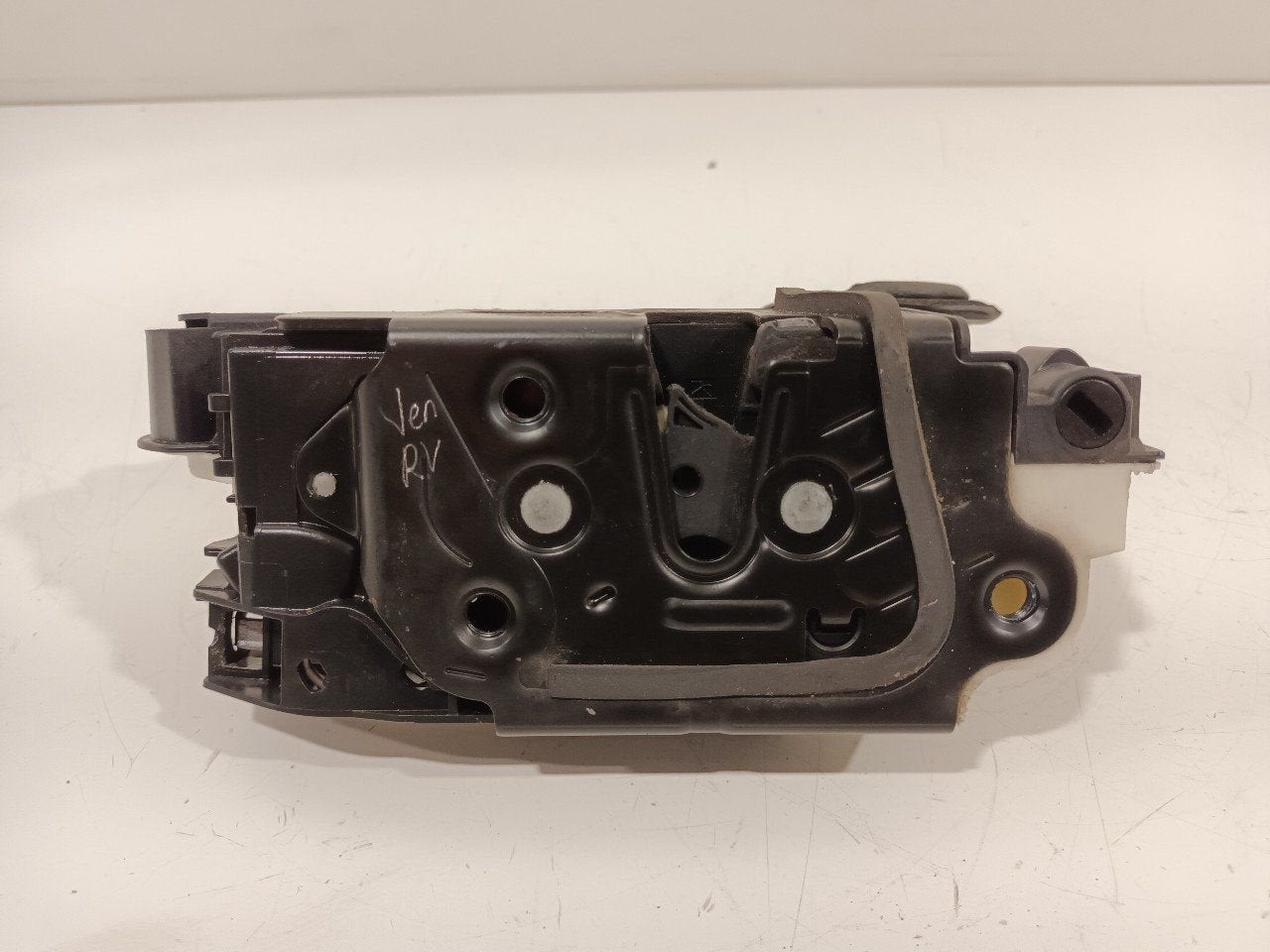 Slot mechaniek portier elektrisch centrale vergrendeling rec, Onderdelen@venauto.nl, Van der Ven Autorecycling B.V., Ettenseweg 76, 4706 PB Roosendaal, The Netherlands