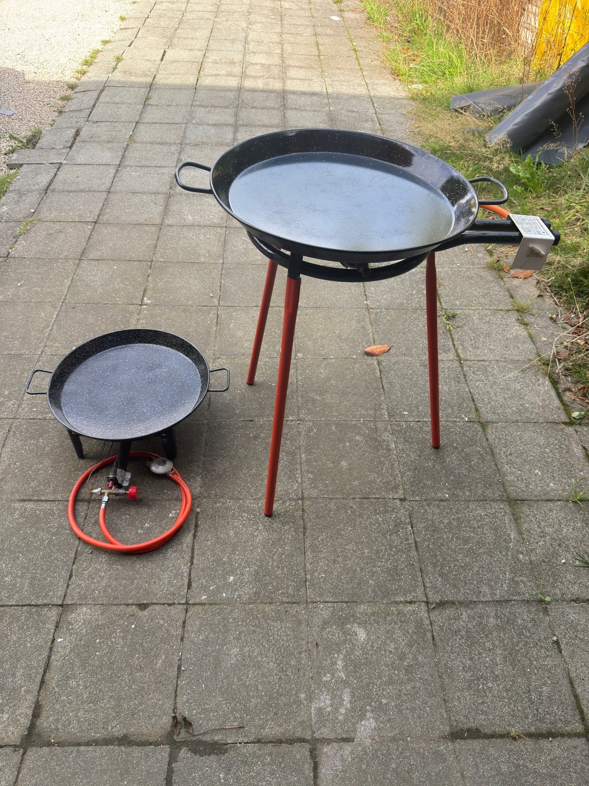 Kit paella complet 2 poêles + 2 brûleurs gaz + pieds, Jardin & Terrasse, Enlèvement, Comme neuf