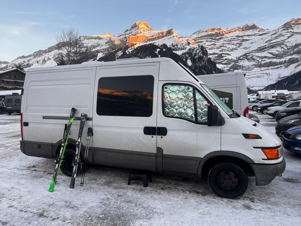 Iveco Daily 2.8 Turbo Diesel Camper Volledig gerenoveerd, Chemisch toilet, Watertank (Schoon), Fiat, Tot en met 2
