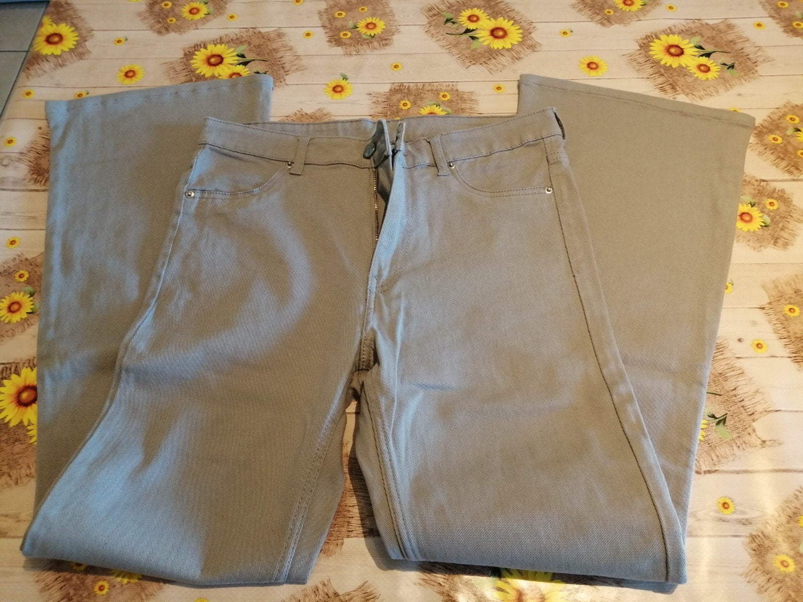Grijze bootcut broek maat 42 nieuw, Kleding | Dames, Broeken en Pantalons, H&M, Maat 42/44 (L), Nieuw, Ophalen of Verzenden