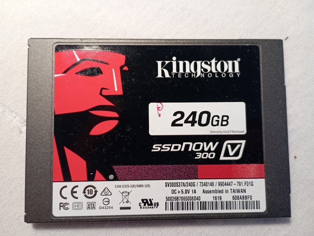 240GB SATA SSD Kingston V300 SV300S37A/240G 2.5inch, Computers en Software, Harde schijven, Ophalen, Intern, Kingston, Zo goed als nieuw