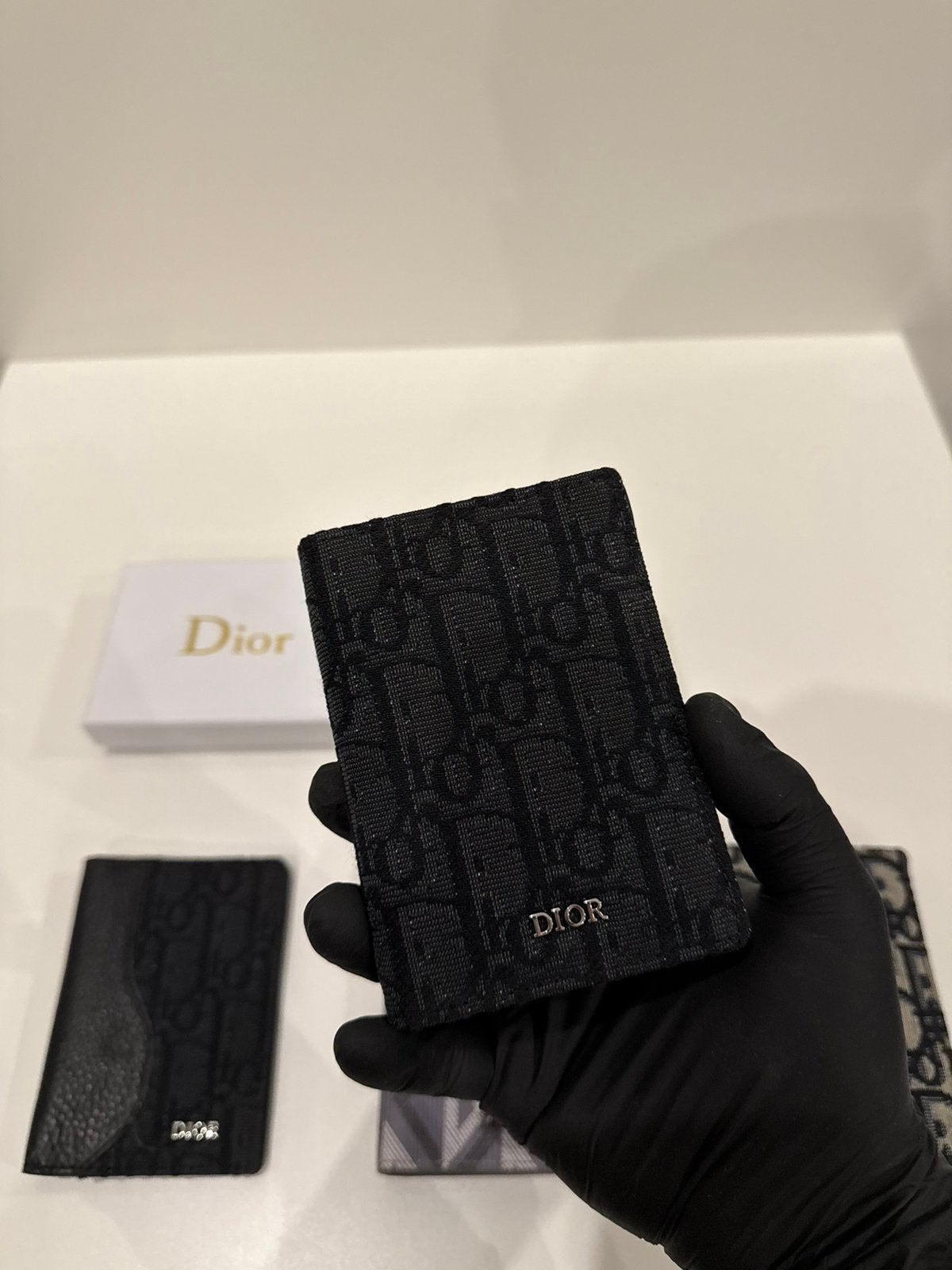 Portefeuille à deux volets Dior avec porte-cartes noir, Neuf, Autres marques, Cuir, Enlèvement ou Envoi