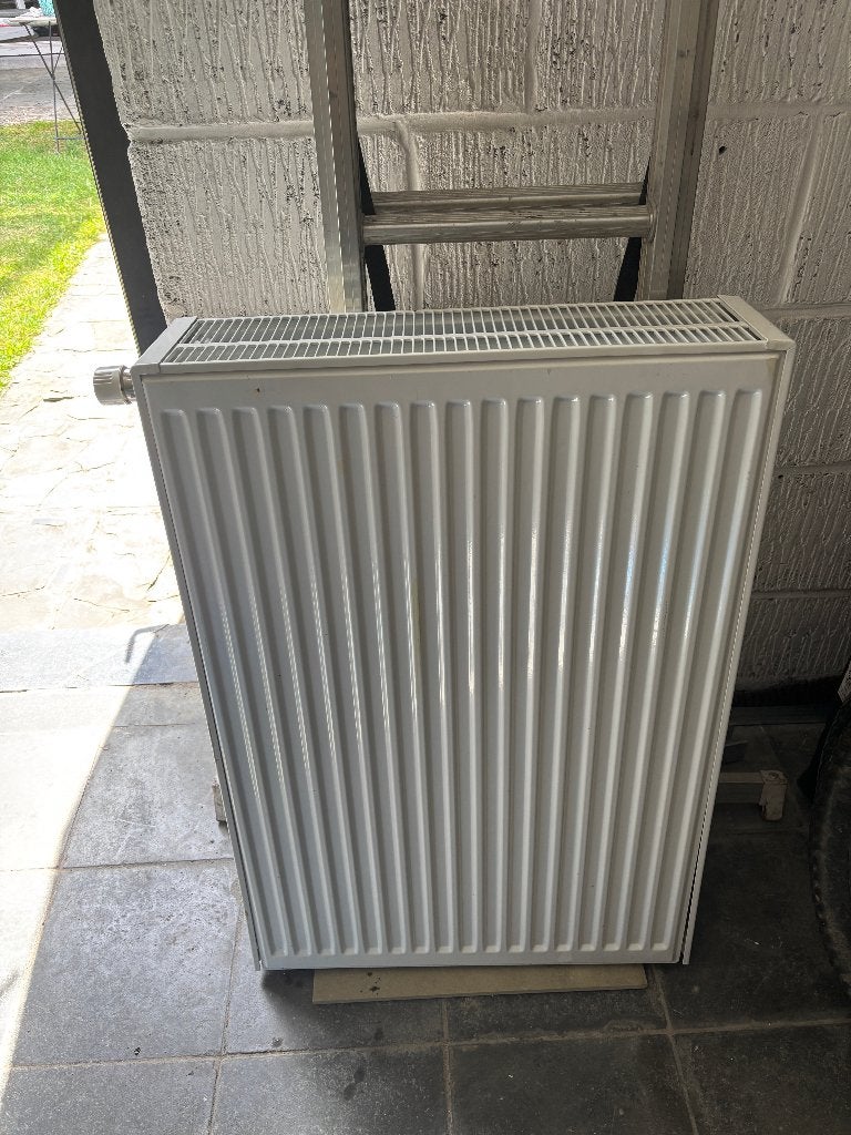 Radiator T33 600x900, Enlèvement, Utilisé, 800 watts ou plus, Radiateur