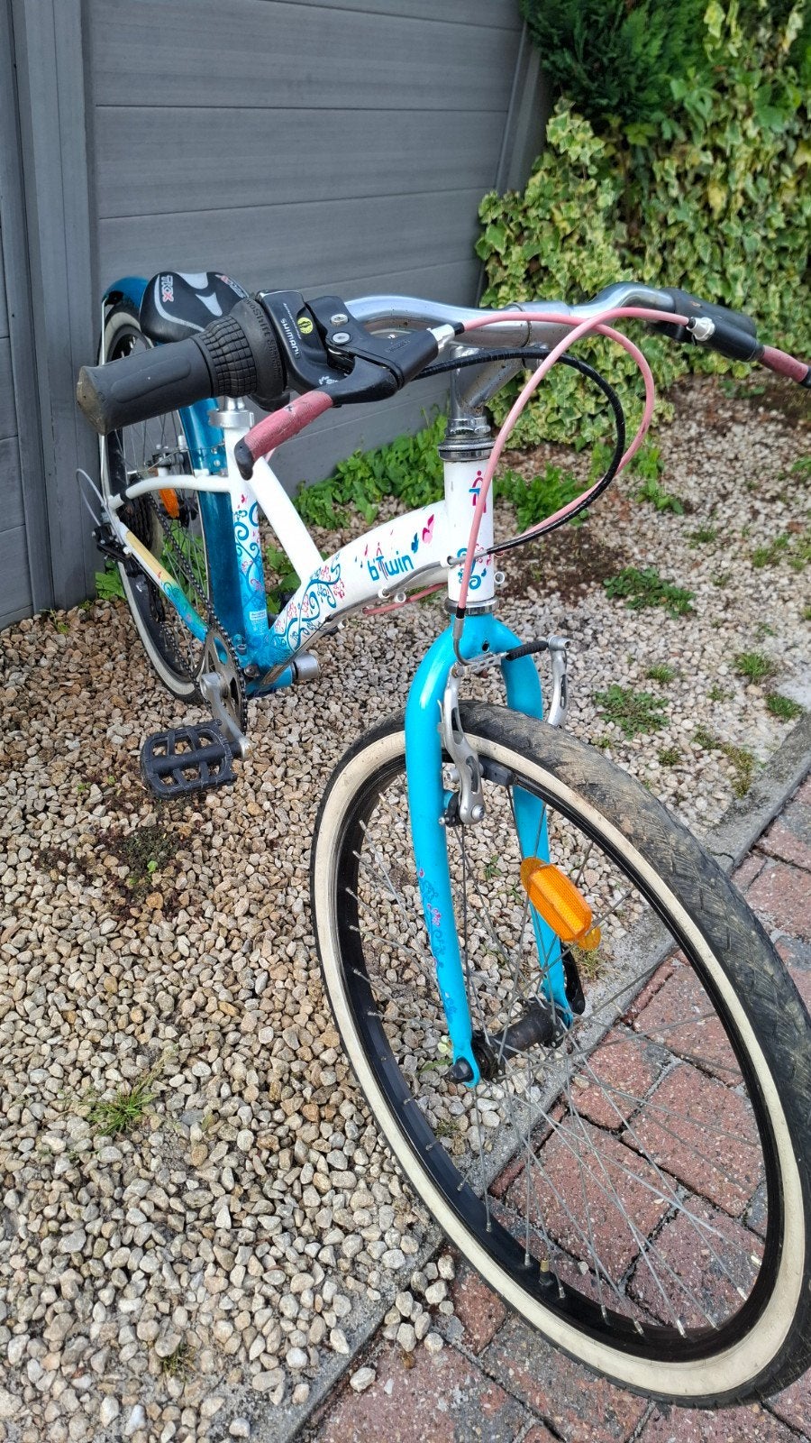 Velo filles  24pouces btwin de 9ans à 12ans 1m25 à 1m50, Vélos & Vélomoteurs, Vélos | Filles, Enlèvement, Vitesses