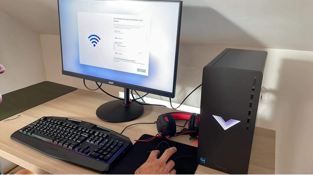 Pc gamer avec ecran, Computers en Software, Desktop Pc's, Ophalen, Zo goed als nieuw