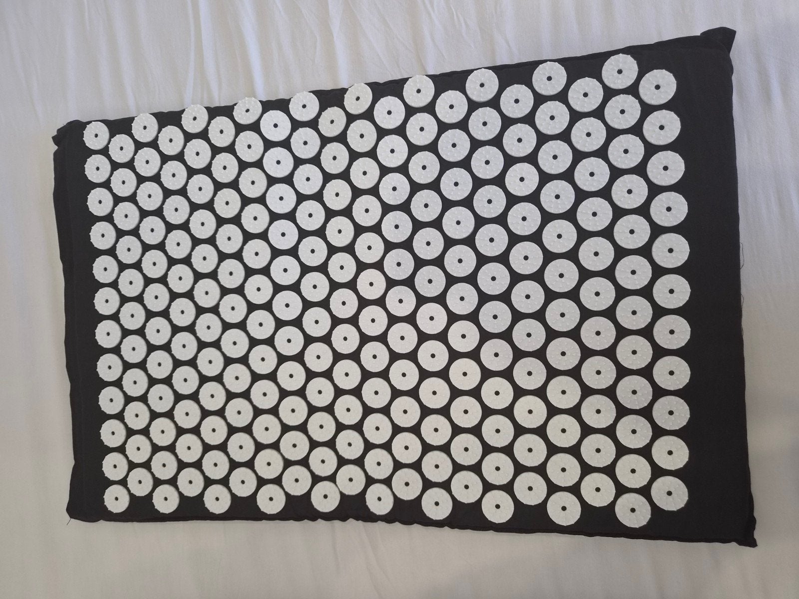 tapis à ongles, Enlèvement
