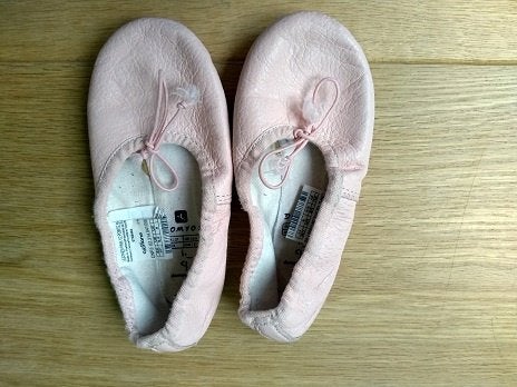 Decathlon demi pointes en cuir - pointure 27, Enlèvement, Utilisé