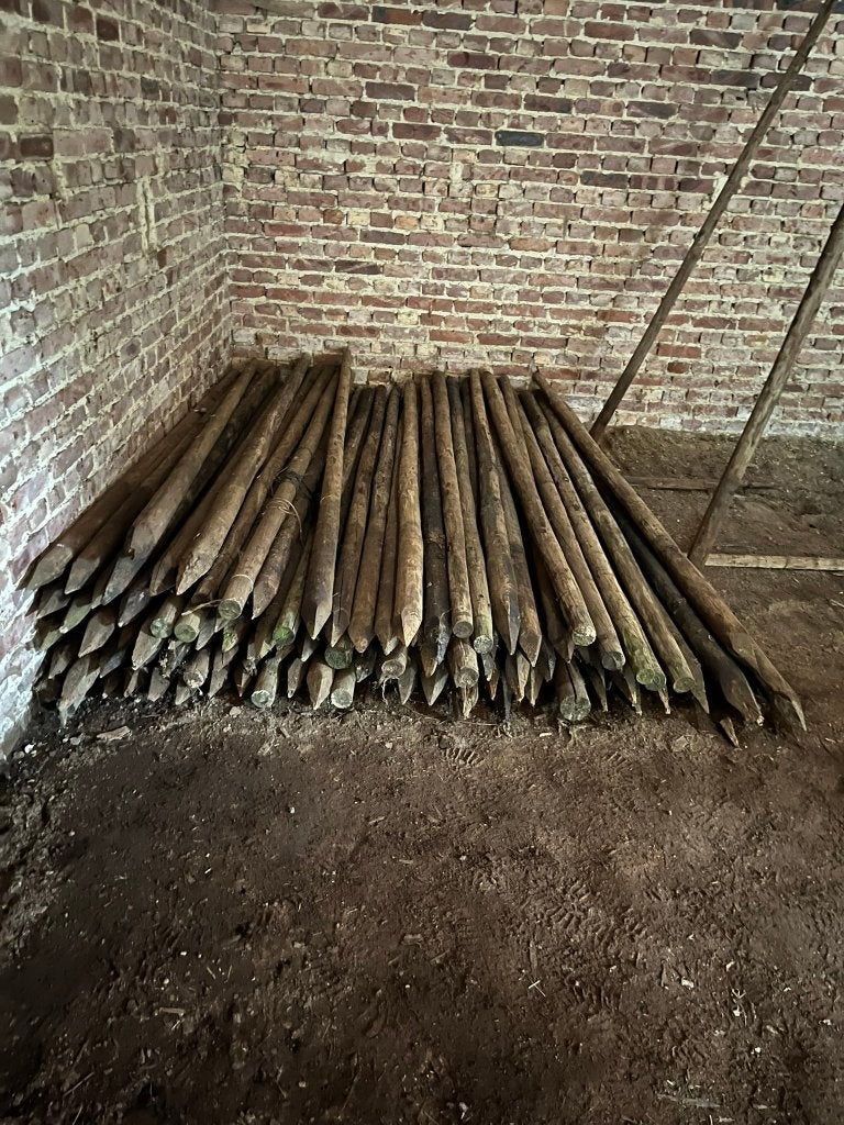 Lot de poteaux en bois de 2,5 m DERNIÈRES PIÈCES, Enlèvement, Utilisé, 250 cm ou plus, Poteaux