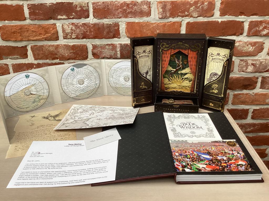 PAKKETJE TOMORROWLAND 3-SET / MINT STAAT, Collections, Enlèvement, CD ou Disque