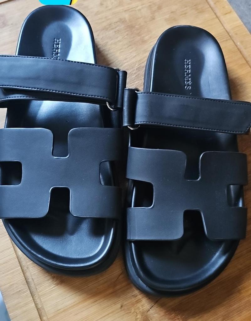 Sandales Hermès taille 39, Enlèvement