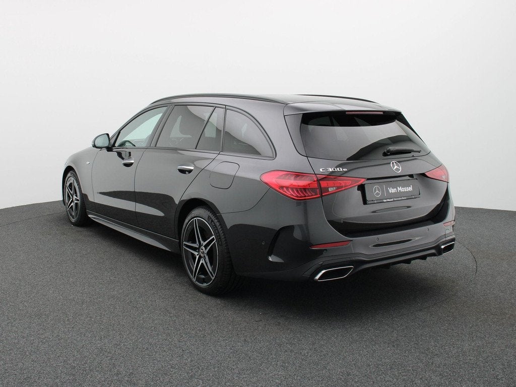 Mercedes-Benz C 300 e AMG Line Estate + PANORAMISCH DAK + DI, Auto's, Automaat, Zwart, 4 cilinders, Bedrijf