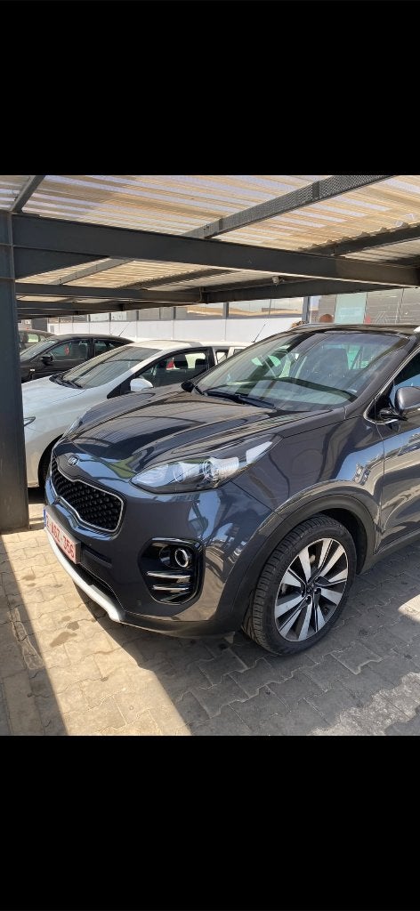 Kia sportage 1.7Crdi. ‘2018’. Full option !!, Auto's, Dealer onderhouden, Leder, 5 deurs, Particulier