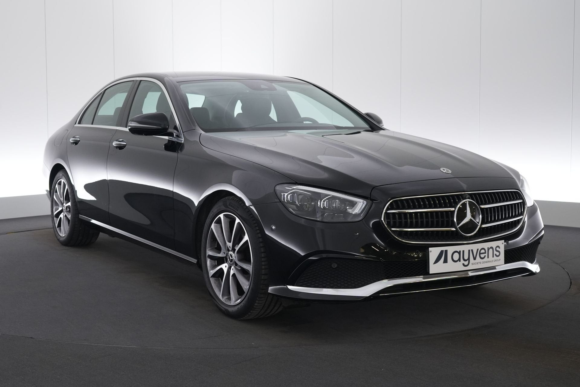 (2CBG911) MERCEDES-BENZ E, Auto's, Automaat, 4 deurs, Achterwielaandrijving, Gebruikt