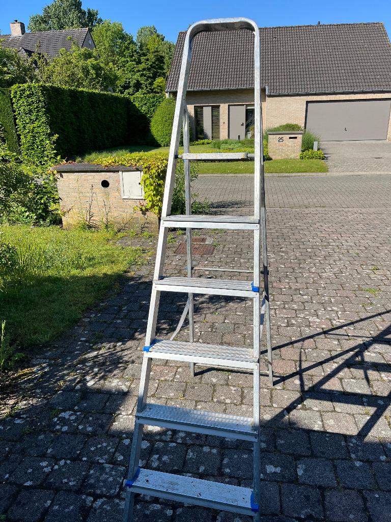 Gratis plooi ladder, Doe-het-zelf en Bouw, Ladders en Trappen, Ladder, Ophalen