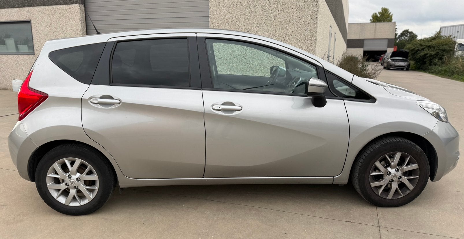 Nissan Note benzine 96.500 km, Auto's, Dealer onderhouden, Bluetooth, Euro 6, 1198 cc