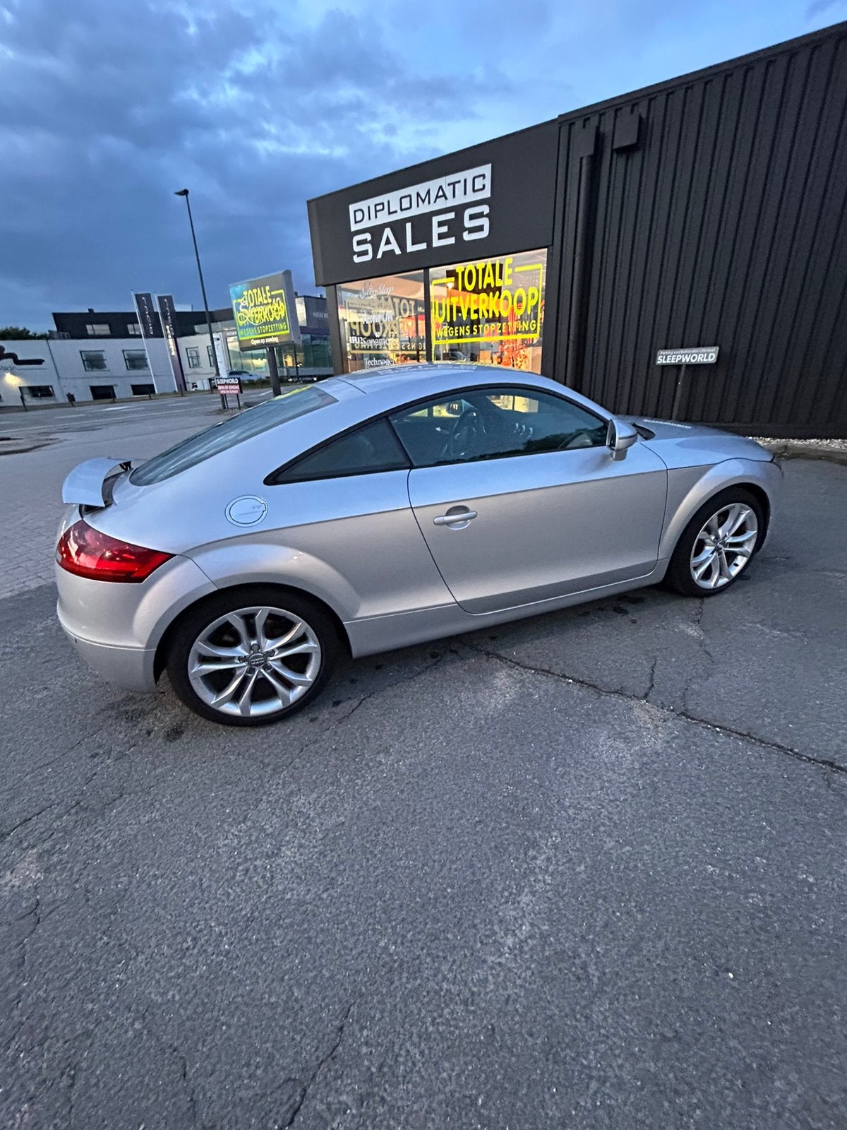 AUDI TT - 2.0 TURBO - 200 pk, TT, 2000 cc, 147 kW, Parkeersensor