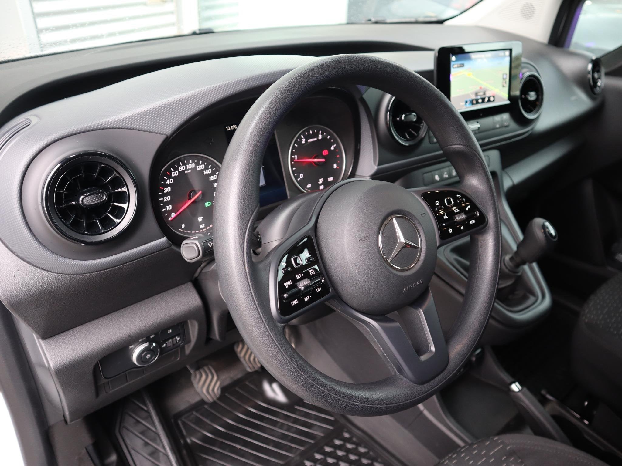 Mercedes-Benz Citan 110 CDI L2 PRO Mercedes-Benz Citan 110 C, Parkeerassistent, Stof, 4 cilinders, 95 pk