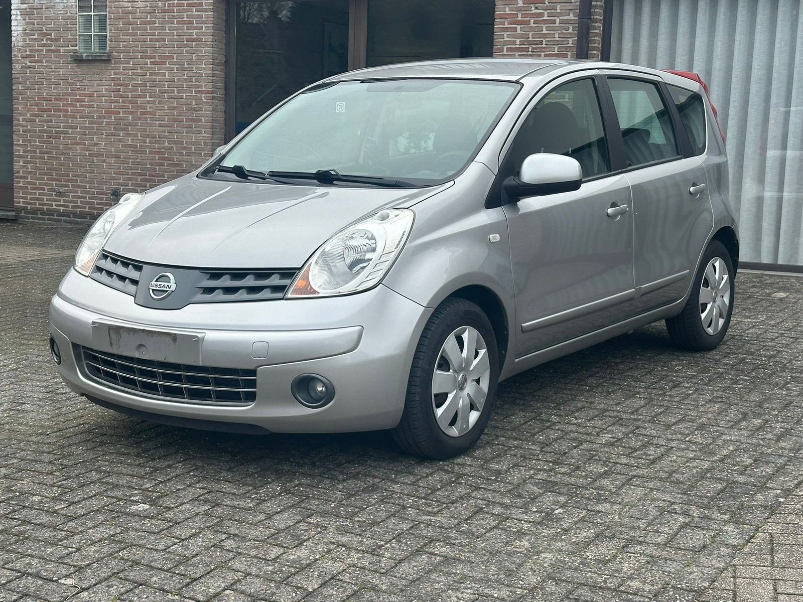 Nissan Note 1.4i 75000km van 1ste eigenaar in TOPSTAAT, Autos, Nissan, Achat, Boîte manuelle, 5 portes, Berline