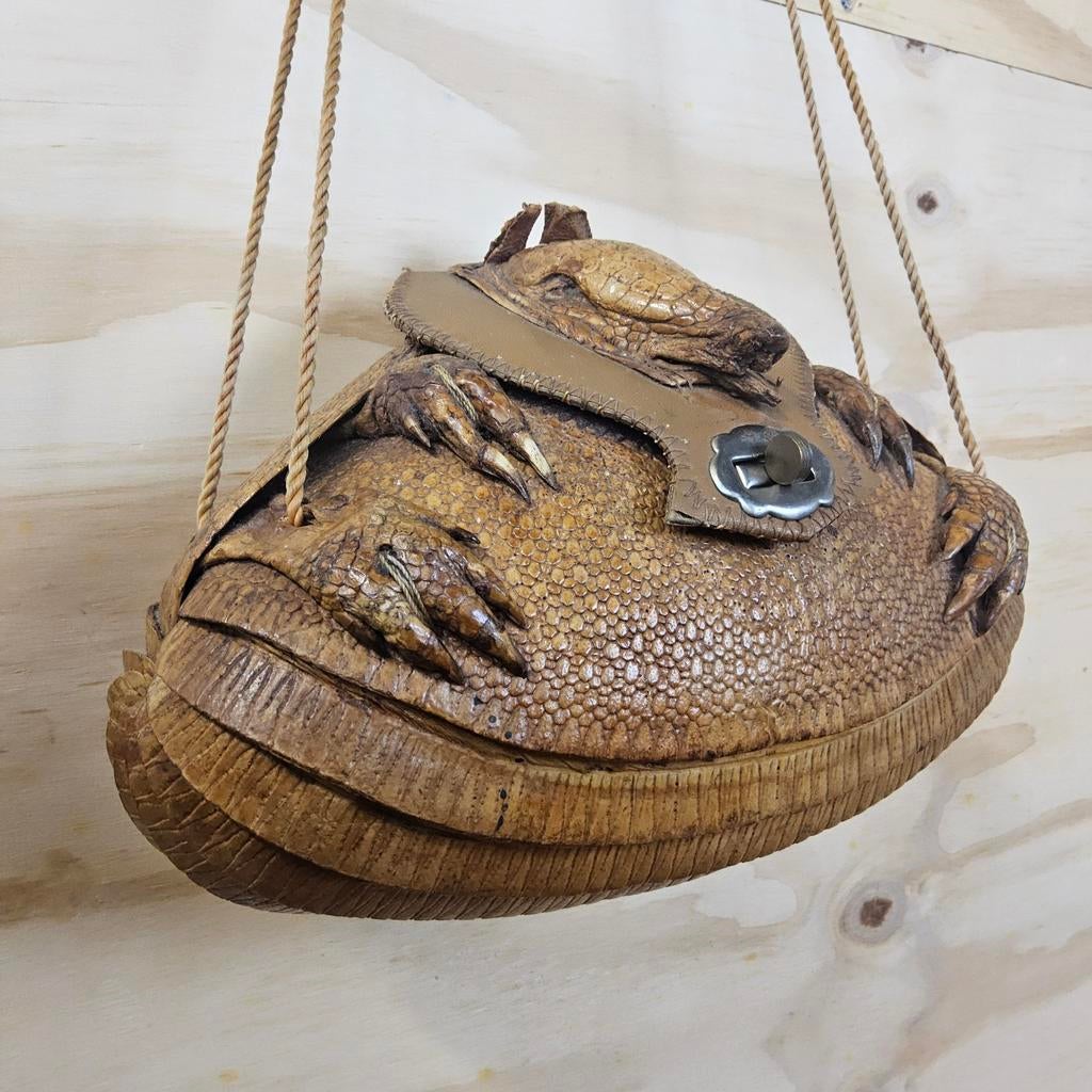 Unieke Negenband Gordeldier Handtas NIET BESCHERMD Armadillo, Ophalen of Verzenden, Zo goed als nieuw, Bruin, Schoudertasje