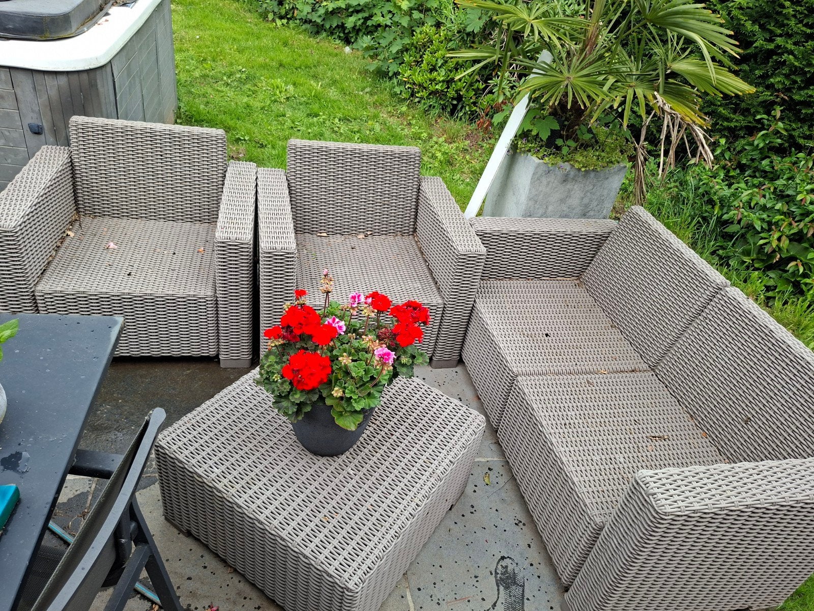 Tuinset  met kussens  alibert, Ophalen, Tuinset