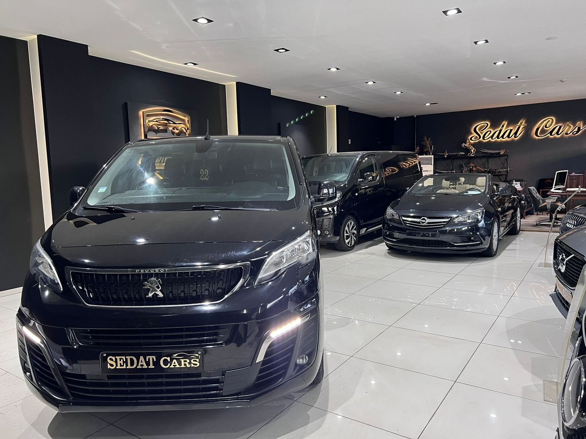 Peugeot Expert, 177 ch, https://public.car-pass.be/vhr/25f507f8-a624-4063-86a1-07ca297c8f8c, Achat, Entreprise