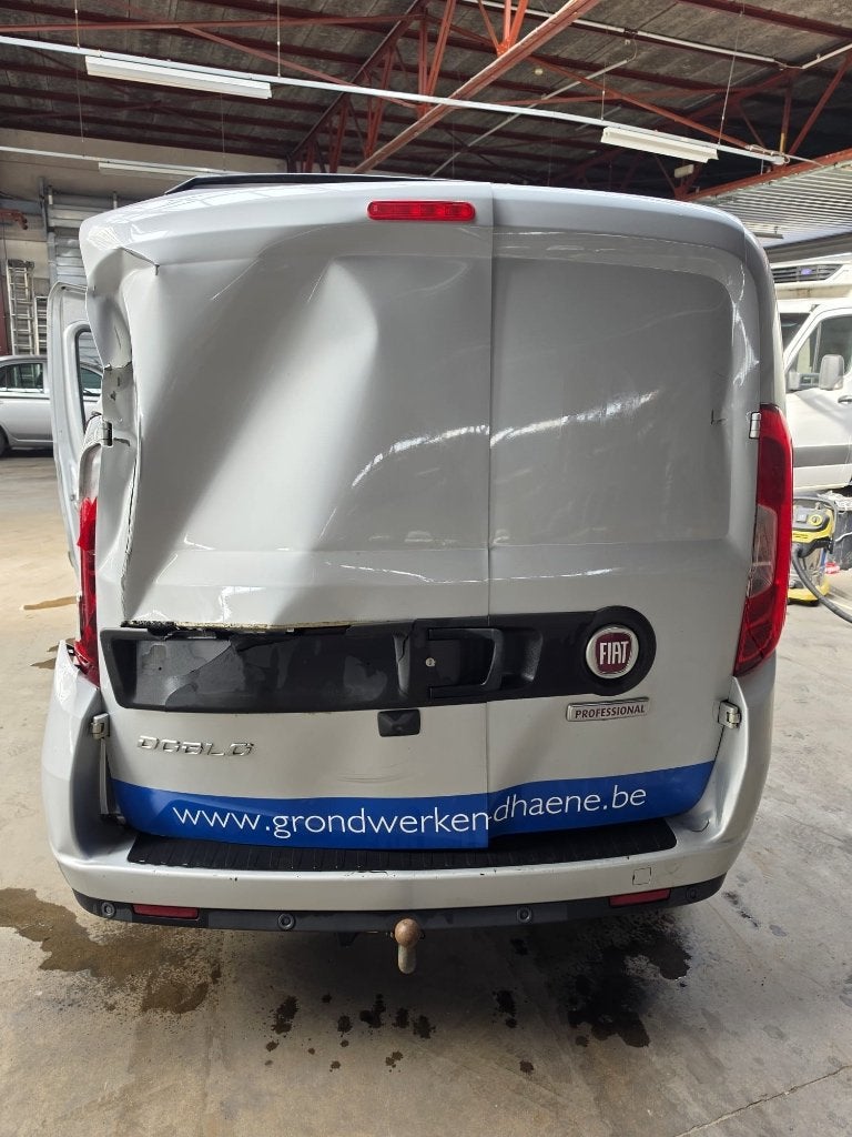 FIAT DOBLO 2019, 57500 km, voiture accidentée, Autos, Achat, Euro 6, Entreprise, Boîte manuelle