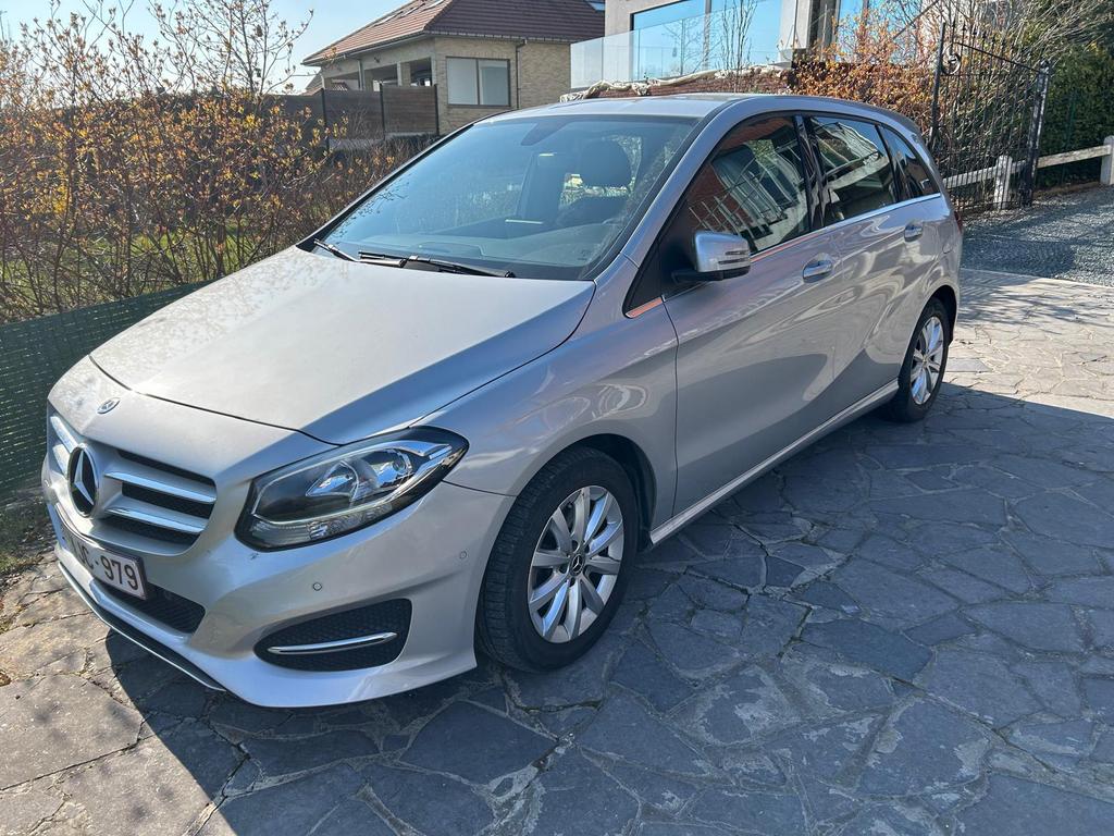 MERCEDES 180B, Autos, Argent ou Gris, Achat, Automatique, Particulier