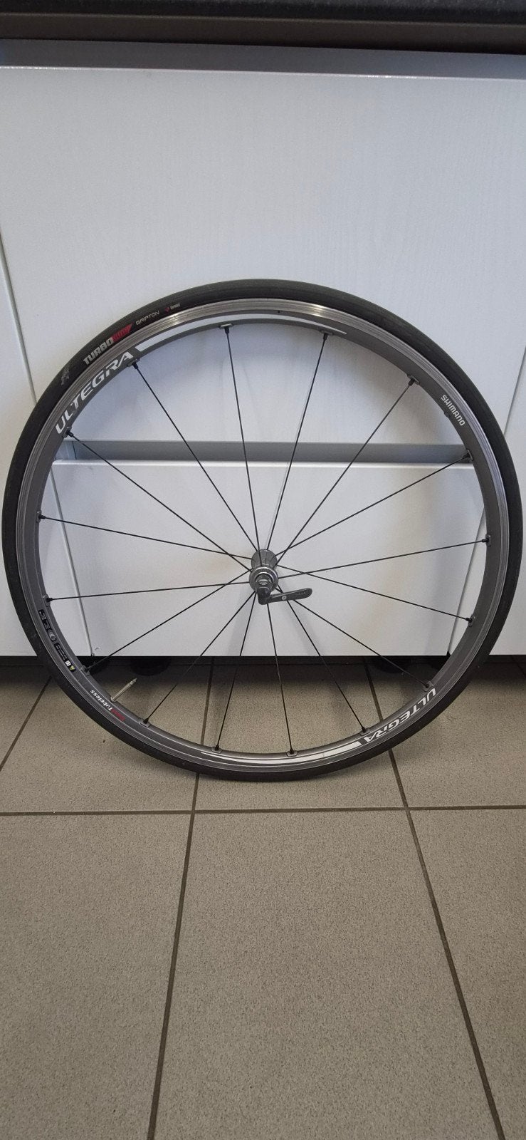 Shimano Ultegra voorwiel, Road Tubeless, 622x15C, velgrem., Gebruikt, Shimano Ultegra, Aluminium, Racefiets