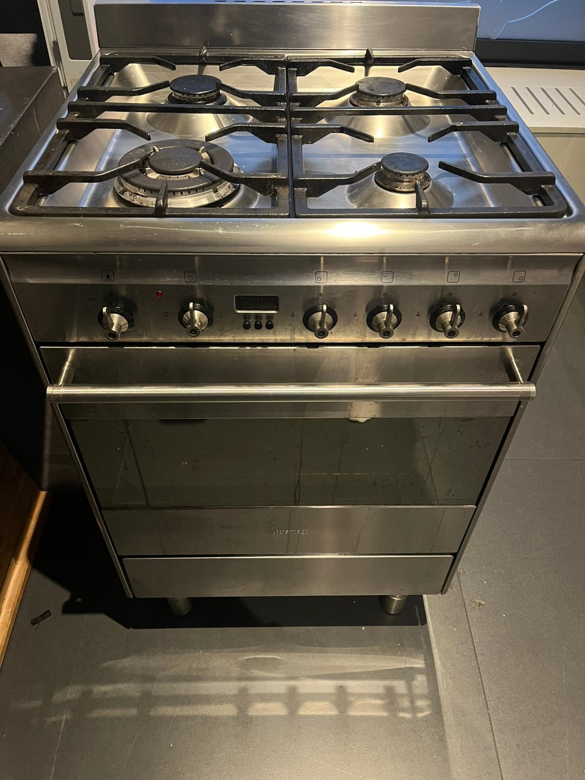 Smeg: Gasvuur + Oven, Elektronische apparatuur, Ophalen, Zo goed als nieuw