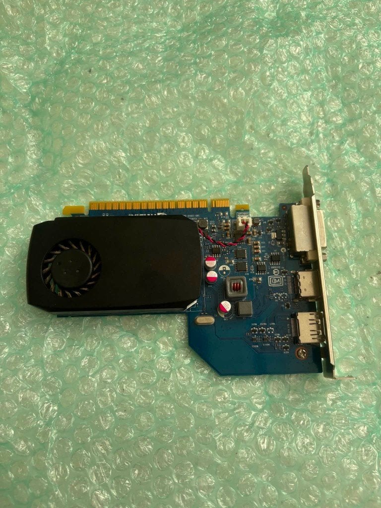 Carte graphique nvidia, Informatique & Logiciels, Cartes vidéo, HDMI, GDDR3, Enlèvement, Nvidia